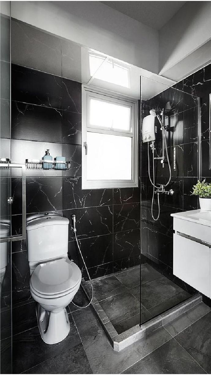 baño ceramica negra