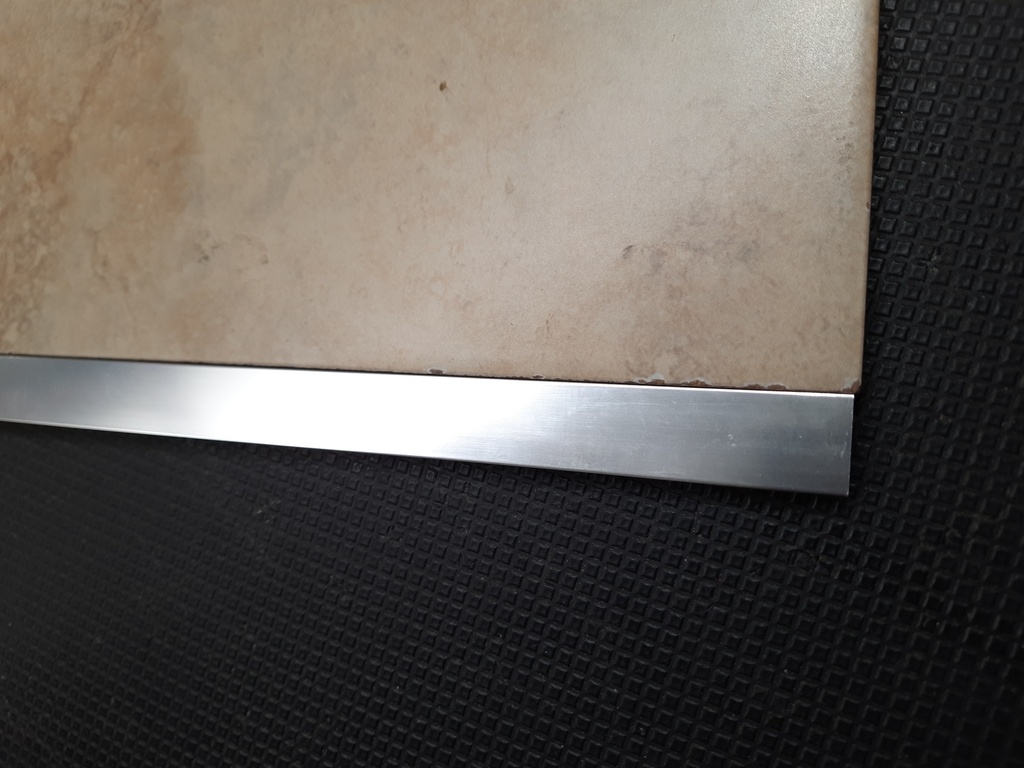 DILATADOR ALUMINIO PLANO BRIGTH SILVER 20MMX2.5M GENESIS